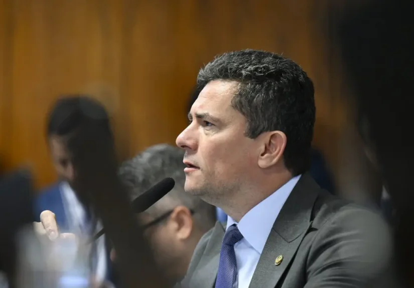 Sergio Moro: Futuro Político no Paraná em Risco? Disputa pelo Governo e Impasses Federativos Agitam Cenário Eleitoral